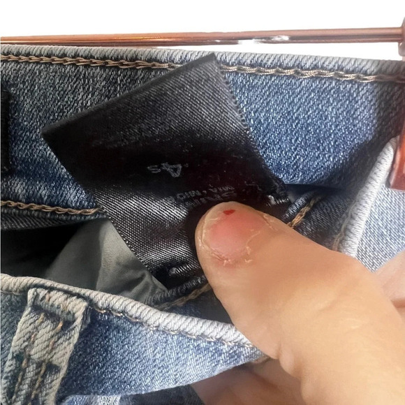 Express Acid wash jeans in excellent condition size 4 short 28 inch inseam - Picture 4 of 7